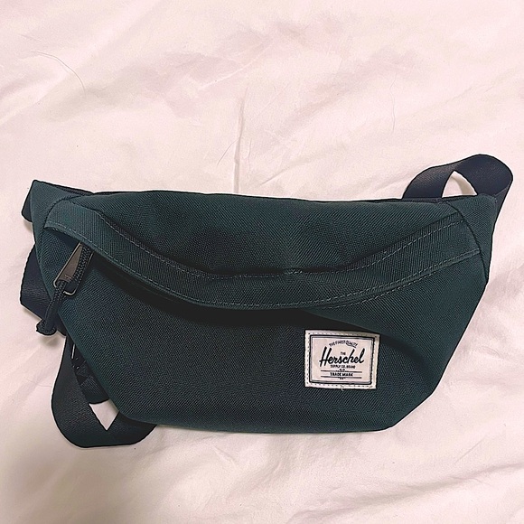 Herschel Classic Hip Pack - Picture 1 of 1